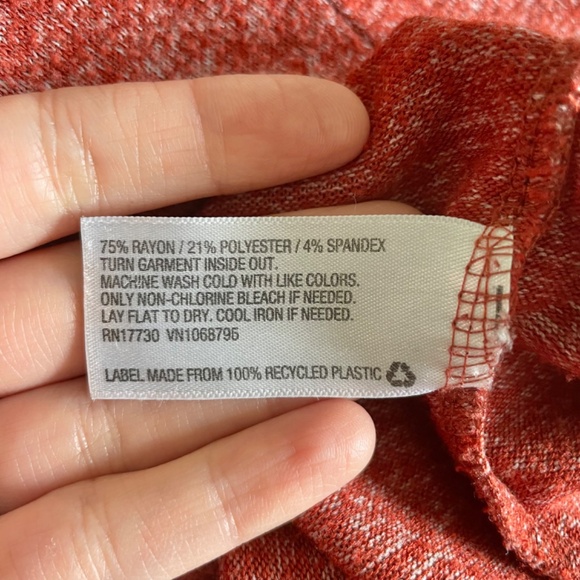 Long sleeve Heather Clay red single breast pocket slouchy drop shoulder shirt - Picture 8 of 8